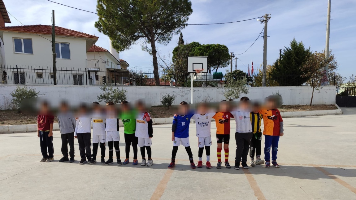 BELENBAŞI İLOKULU FUTBOL TURNUVASI